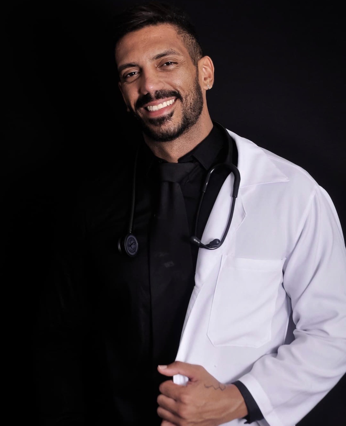 Dr. Lucas Lucci em acompanhamento online